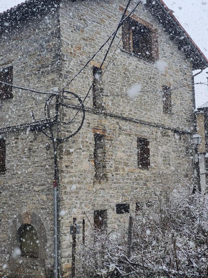 Casa Robelca Villa Biescas  Buitenkant foto